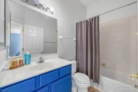 262 Lineas Lane Geneva IL 60134