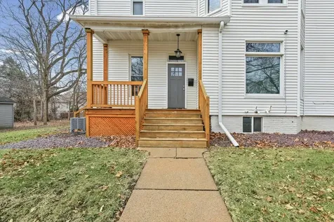 511 Douglas Street Bloomington IL 61701