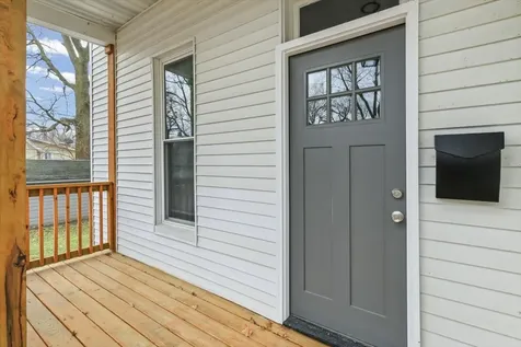 511 Douglas Street Bloomington IL 61701