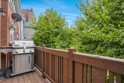 4922 South Cornell Avenue Chicago IL 60615