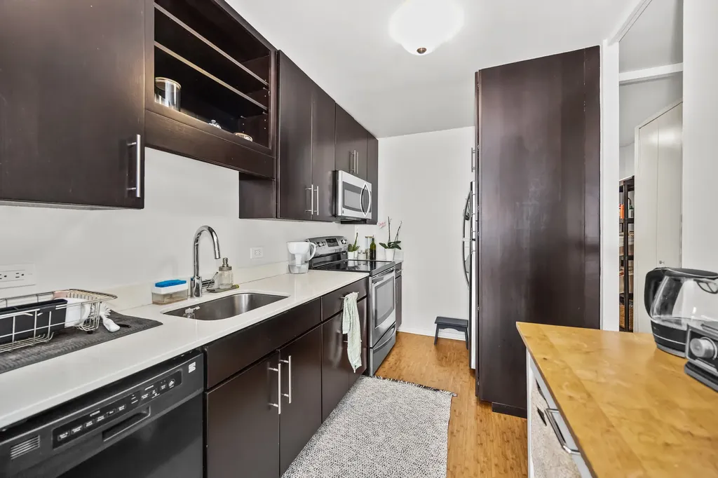 1030 North State Street Chicago IL 60610