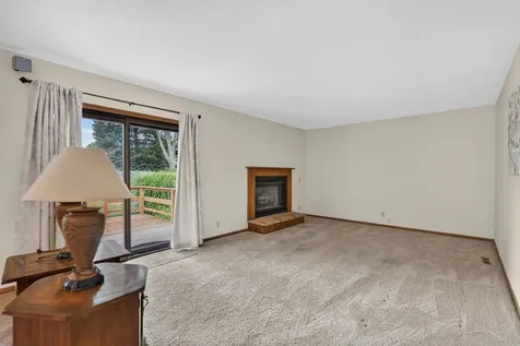 4930 Minns Machesney Park IL 61115