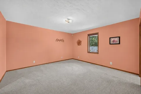 4930 Minns Machesney Park IL 61115