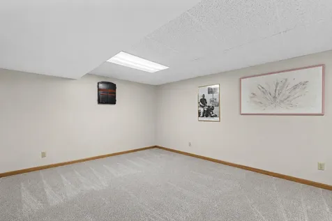 4930 Minns Machesney Park IL 61115