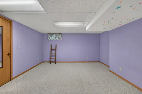 4930 Minns Machesney Park IL 61115