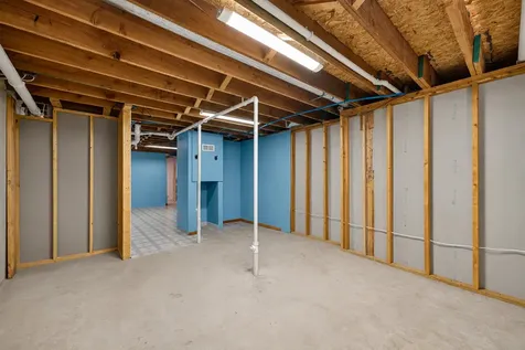 4930 Minns Machesney Park IL 61115