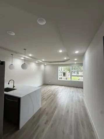 6603 South Langley Avenue Chicago IL 60637