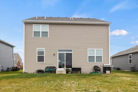 1596 Dublin Drive Pingree Grove IL 60140