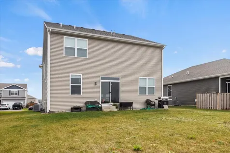 1596 Dublin Drive Pingree Grove IL 60140