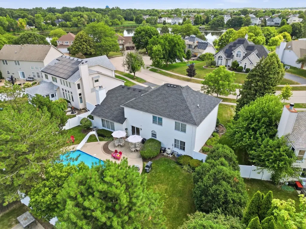 567 Warbler Drive Bolingbrook IL 60440
