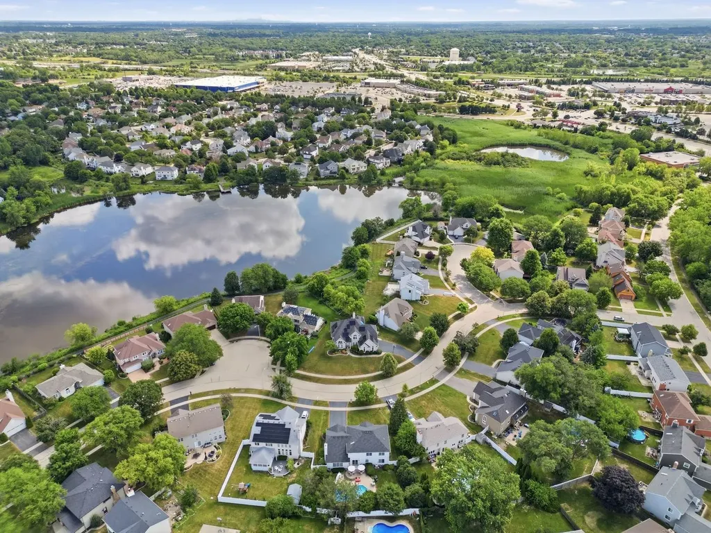 567 Warbler Drive Bolingbrook IL 60440