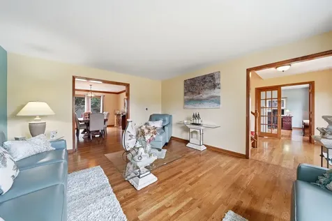 567 Warbler Drive Bolingbrook IL 60440