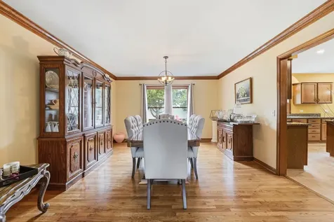 567 Warbler Drive Bolingbrook IL 60440