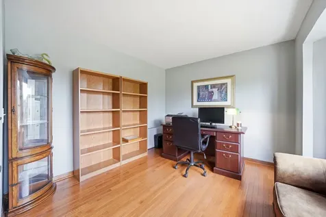 567 Warbler Drive Bolingbrook IL 60440