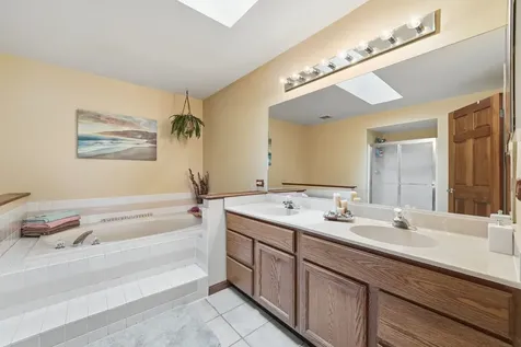 567 Warbler Drive Bolingbrook IL 60440