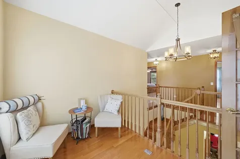 567 Warbler Drive Bolingbrook IL 60440