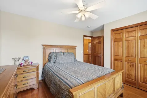 567 Warbler Drive Bolingbrook IL 60440