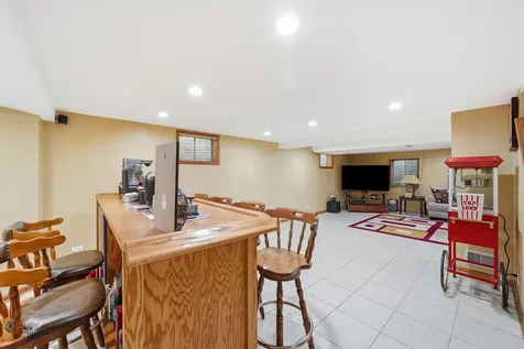 567 Warbler Drive Bolingbrook IL 60440