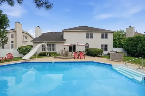 567 Warbler Drive Bolingbrook IL 60440