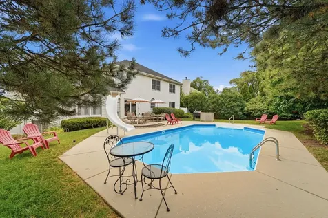 567 Warbler Drive Bolingbrook IL 60440