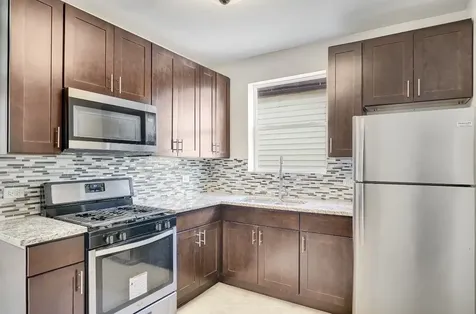 7302 South Kenwood Avenue Chicago IL 60619