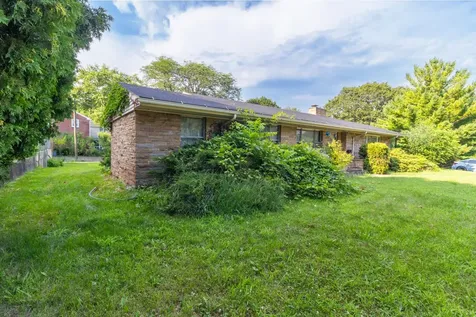 2808 East State Street Rockford IL 61108