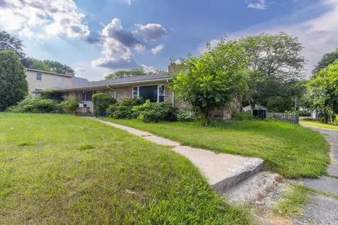 2808 East State Street Rockford IL 61108