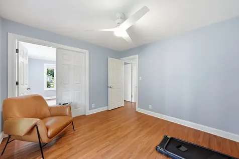 439 North Avenue Barrington IL 60010