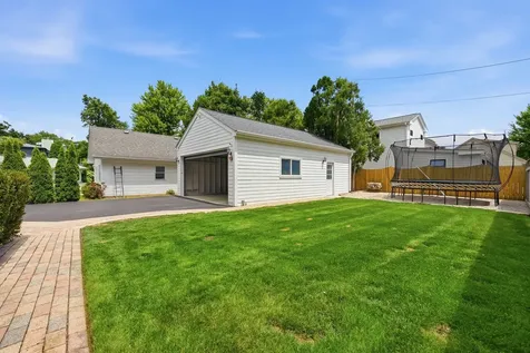 439 North Avenue Barrington IL 60010