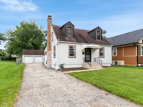 1029 Front Street Aurora IL 60505