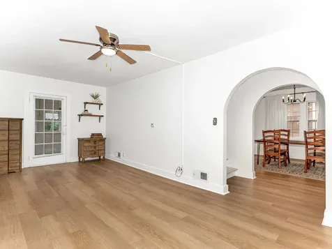 1029 Front Street Aurora IL 60505