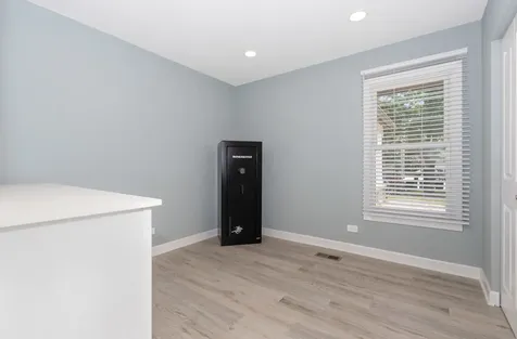 128 Farm Gate Lane Bolingbrook IL 60440