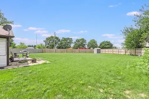 128 Farm Gate Lane Bolingbrook IL 60440