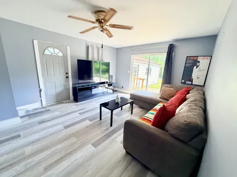 2109 Park Street Rolling Meadows IL 60008