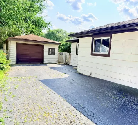 2109 Park Street Rolling Meadows IL 60008