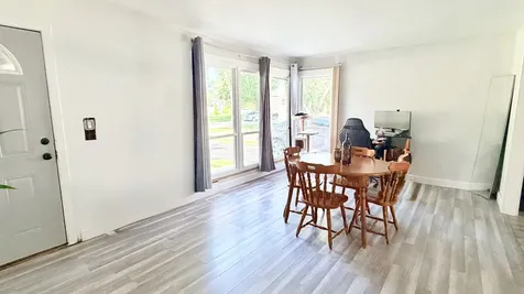 2109 Park Street Rolling Meadows IL 60008