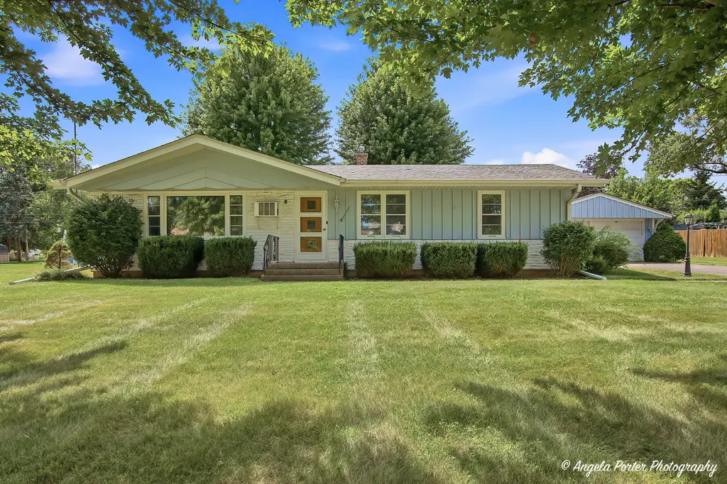 303 North Green Street Mchenry IL 60050