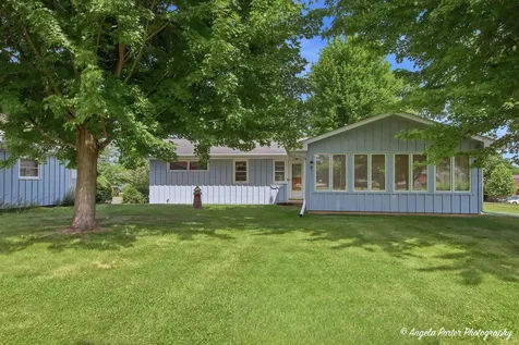 303 North Green Street Mchenry IL 60050