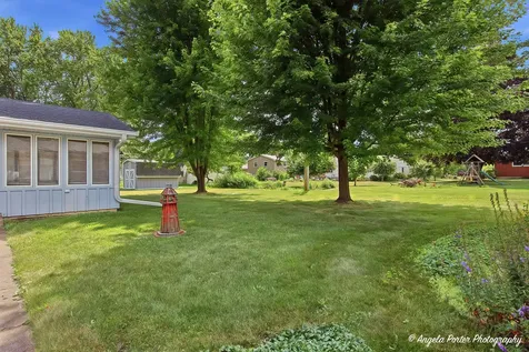 303 North Green Street Mchenry IL 60050