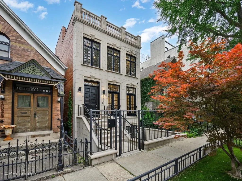1633 North Wolcott Avenue Chicago IL 60622