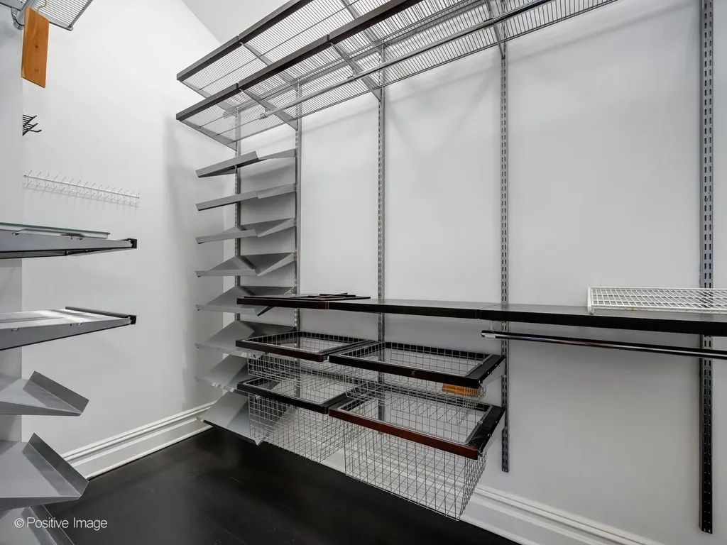 1633 North Wolcott Avenue Chicago IL 60622
