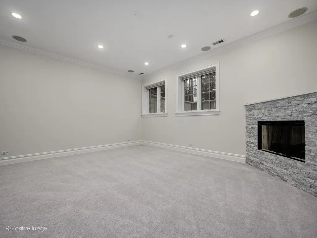 1633 North Wolcott Avenue Chicago IL 60622