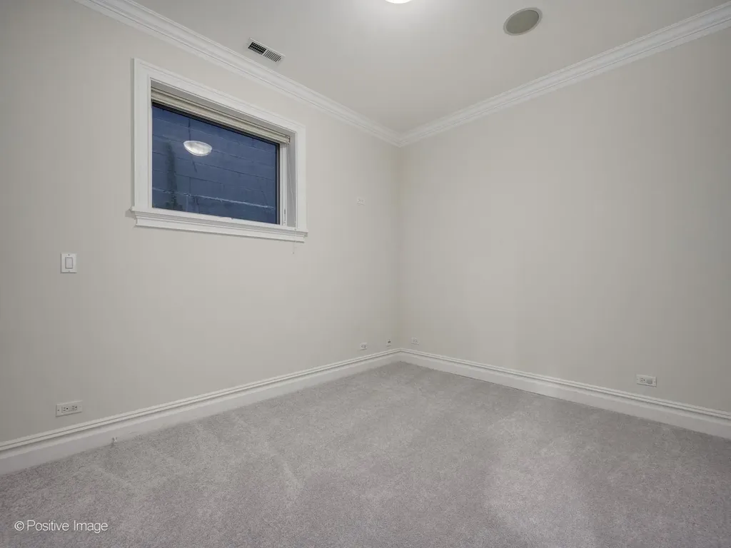 1633 North Wolcott Avenue Chicago IL 60622