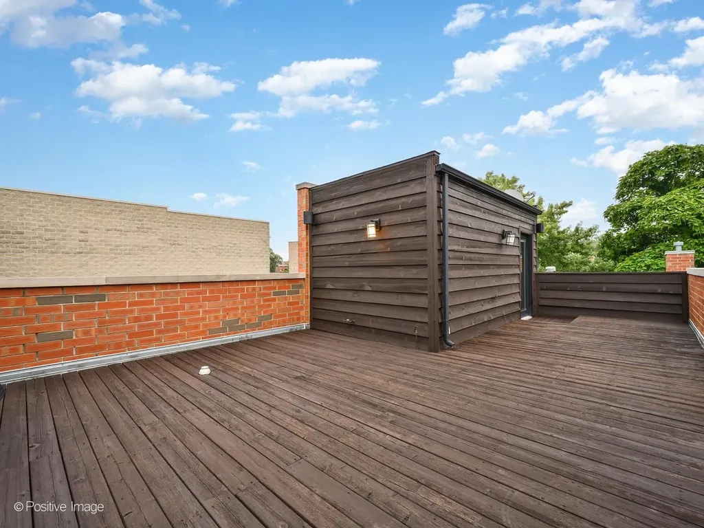 1633 North Wolcott Avenue Chicago IL 60622