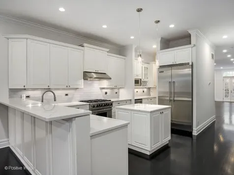 1633 North Wolcott Avenue Chicago IL 60622