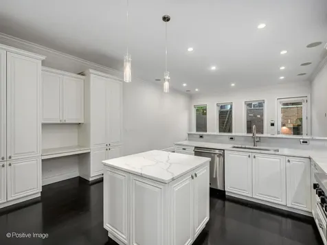 1633 North Wolcott Avenue Chicago IL 60622