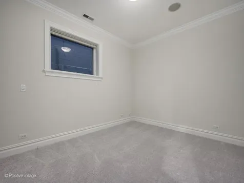 1633 North Wolcott Avenue Chicago IL 60622