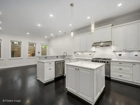 1633 North Wolcott Avenue Chicago IL 60622