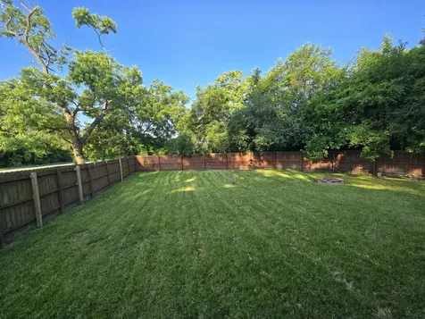 3902 West Claire Boulevard Midlothian IL 60445