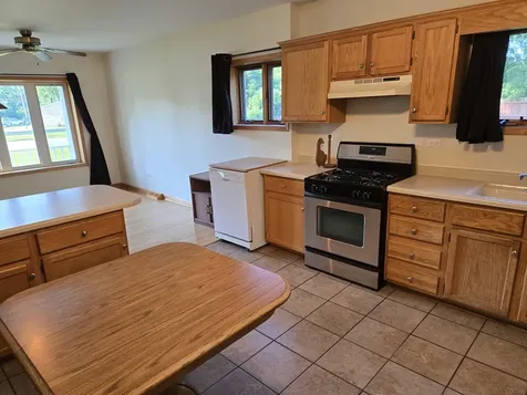 3902 West Claire Boulevard Midlothian IL 60445